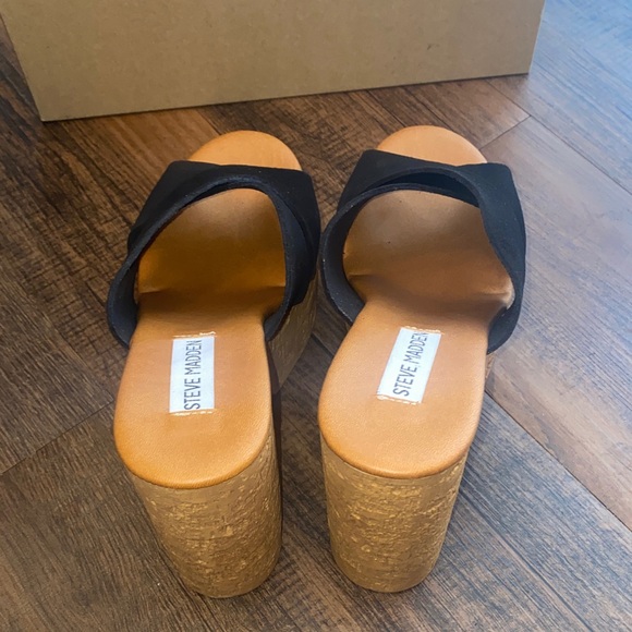 Steve Madden Black Suede Platform Sandals - Picture 7 of 10